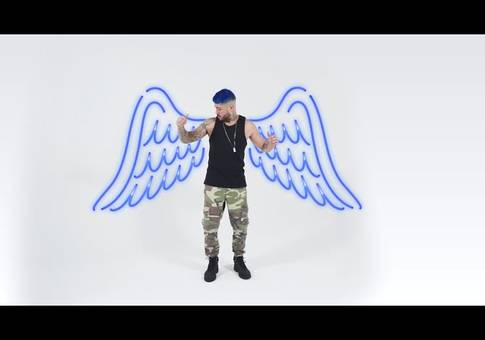 Clipes Musicais de VOANDO SEM ASA 