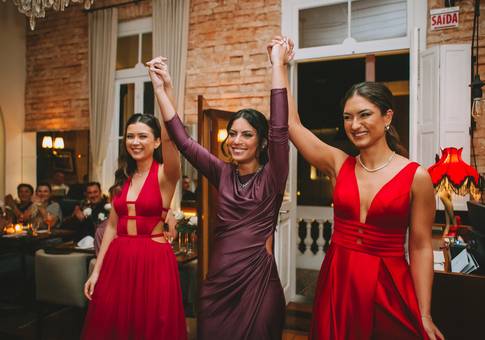 JANTAR DE FORMATURA de JANTAR DE FORMATURA - THAMI, MARI E BIANCA.