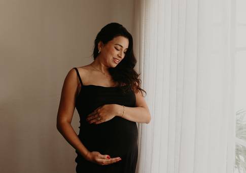 Gestante Estúdio de A espera por Maria Luísa 