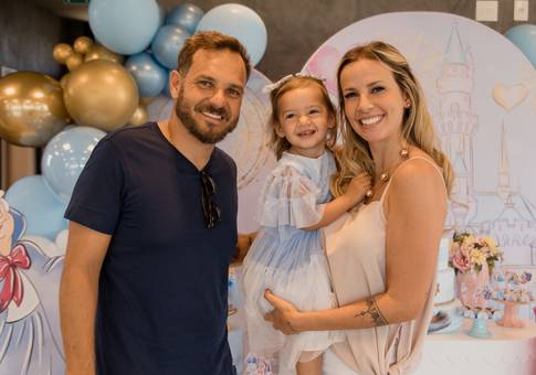 Aniversário Infantil de Memórias para Aurora — Aniversário de 2 anos