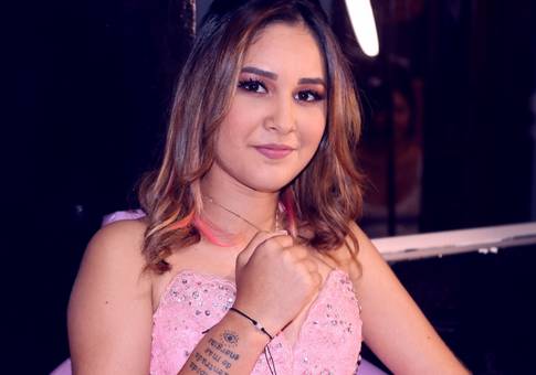 15 anos  de 15 Anos Emili