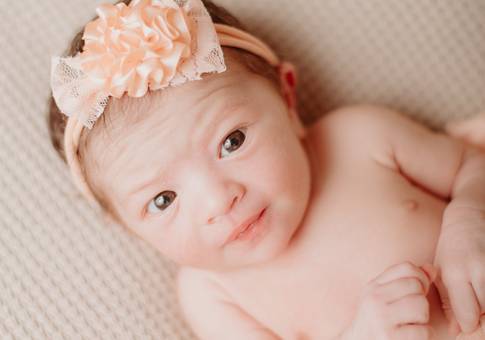 Newborn de EMANUELLE