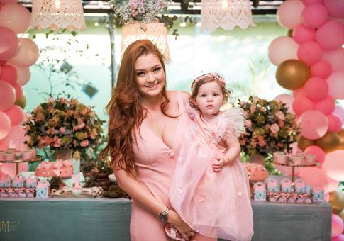 Aniversário de Aniversário: Alícia