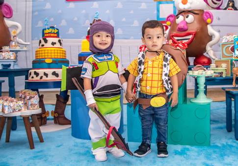 Infantis de Augusto e Miguel - 2º aninhos