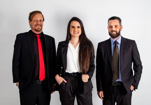 Corporativos de Kessler e Vasconcelos 