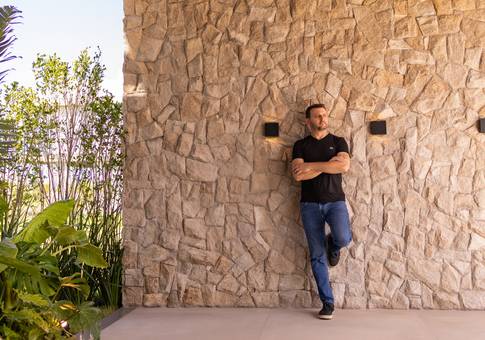 Corporativos de Rodrigo Colissi