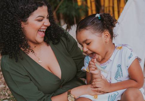 Dia das mães de  Larissa e Giovana 