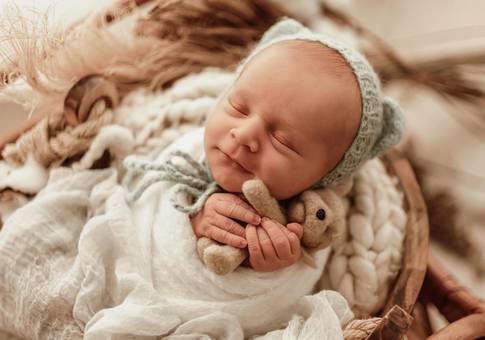 Newborn de A Chegada do Conrado