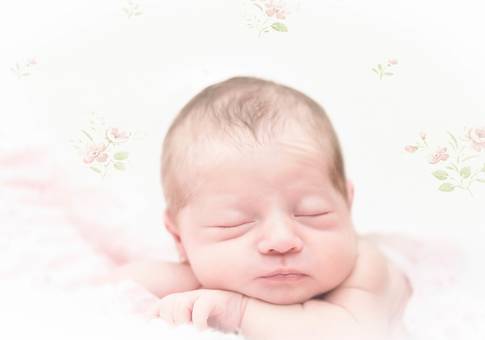 NEWBORN de ALICE