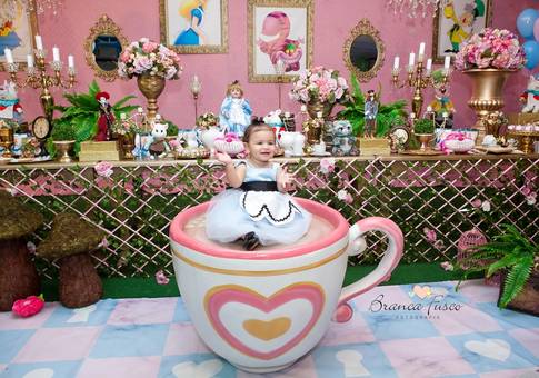 ANIVERSÁRIO de 1 ano da Alice