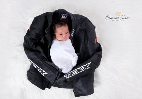 NEWBORN de Ensaio Recém-nascido do Miguel