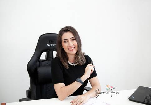 ENSAIOS de Ensaio Corporativo da Camila