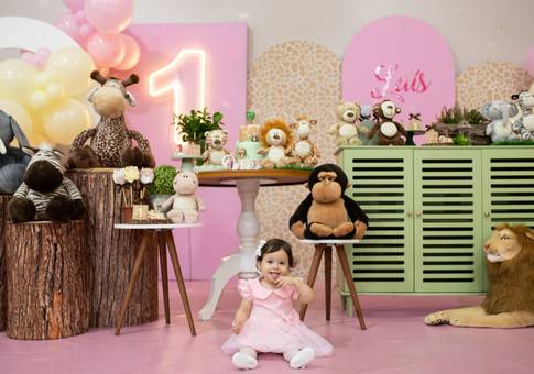 Aniversário Infantil        de Laís faz 1