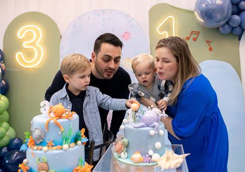 Aniversário Infantil        de Bernardo faz 3 e Vicente faz 1