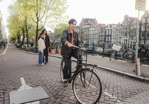 Why Jordaan and Amsterdam’s Canal Belt Feel So Different