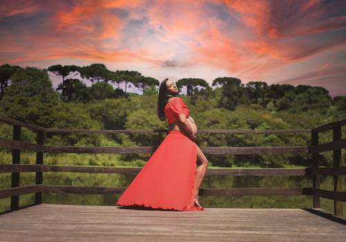 Mãe Arco-íris mostra superação