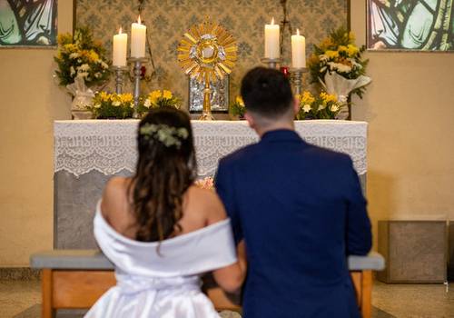 Roteiro da cerimônia do casamento católico: conheça todas as etapas