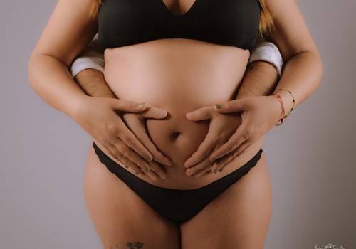 Sessão de gravidez em estúdio: o que esperar