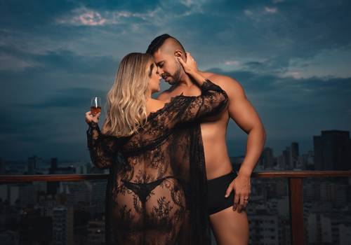 Ei, você já pensou em fazer um ensaio sensual de casal? 