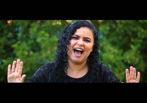 Video Clipes de Video Clipe - Adrielle Santana - Deixa Ele Brilhar