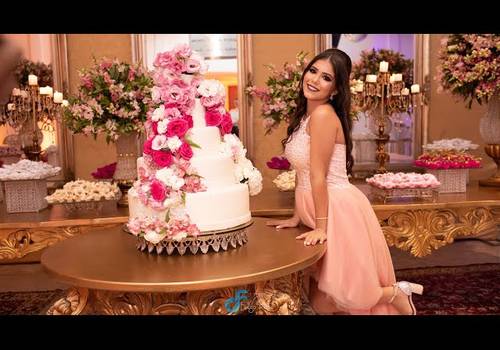 15 anos de Trailer - 15y da Ana Luiza
