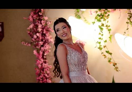 DEBUTANTES de Teaser - Julia 15 anos