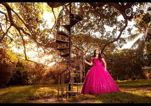 Debutante de Clipe 15 anos Laura