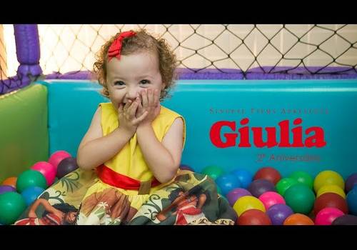 Aniversários de Giulia 2 Anos Trailer