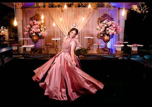 Debutante de Filme completo 15 anos Emily