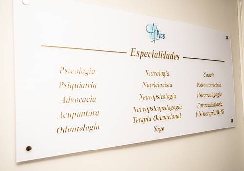 Coorporativo de Clínica Ápice