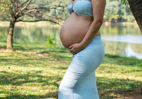 Gestante de Ensaio Gestante - Cris e a espera pelo Theo