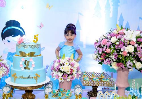 Aniversários de 5 Anos de Annelise