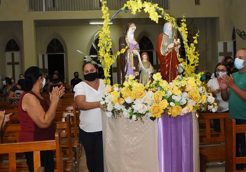 Festas Religiosas de Festa  São Joaquim e Santana Dia 17/Julho.
