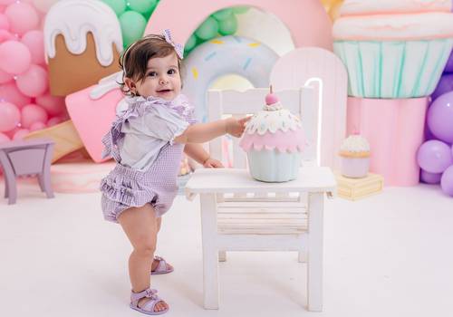 Smash The Cake de Ensaio Smash The Cake - Maitê 1 Ano | Tema Doces