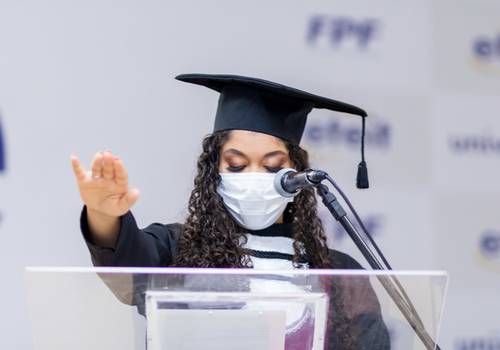 Formatura de 90 KM depois, contadora!