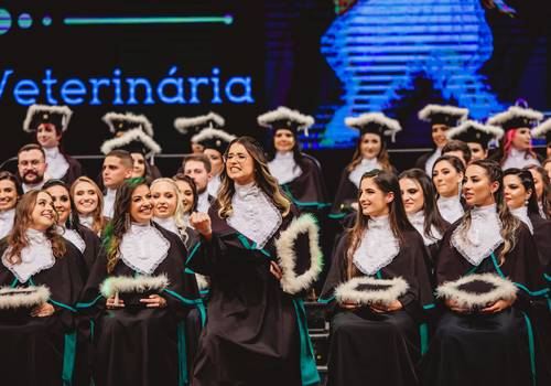 Formaturas de Formatura - Andressa Besson (MEDICINA VETERINÁRIA UNIRITTER)