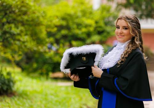 Ensaios de ENSAIO DE FORMATURA - Jenifer Prates (Administração)