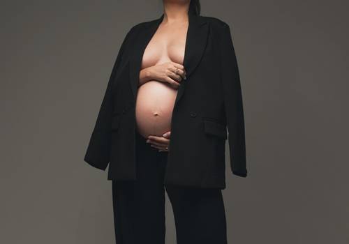 gestante de ensaio de gestante no estúdio | guito, amanda e guilherme