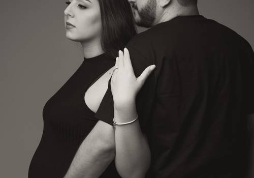 gestante de ensaio de gestante no estúdio | luisa