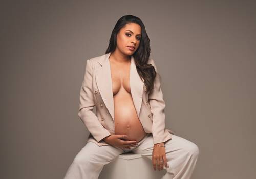 gestante de ensaio de gestante no estúdio | rafael