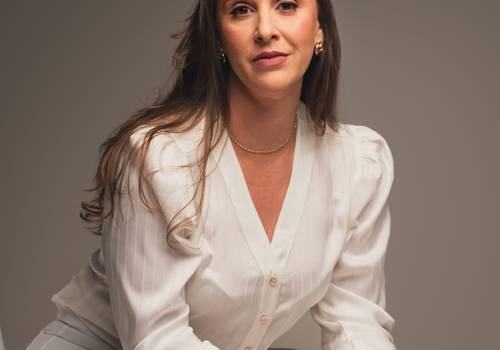 corporativo de ensaio corporativo no estúdio | corretora de imóveis | franciele grassi