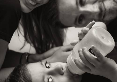 família de ensaio de família no estúdio | romeo, isa e valdir