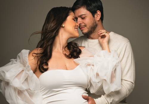 gestante de ensaio de gestante no estúdio + externo | celina 