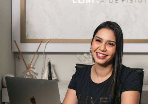 corporativo de ensaio corporativo no estúdio + externo | fisioterapeuta | beatriz cerqueira