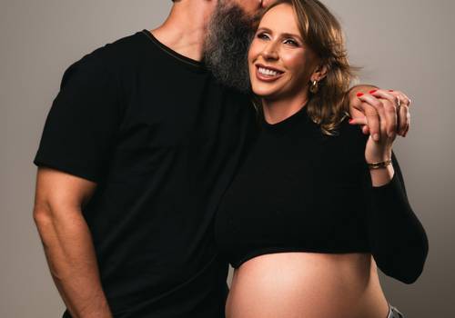 gestante de ensaio de gestante no estúdio | eleonora