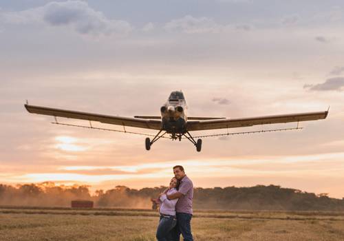 casal de pré-wedding no arrozal | olívia e higo