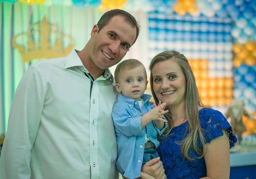 Família  de 1 Aninho Miguel