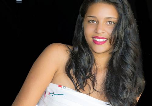 Ensaio Infanto-Juvenil de Emily Canteiro