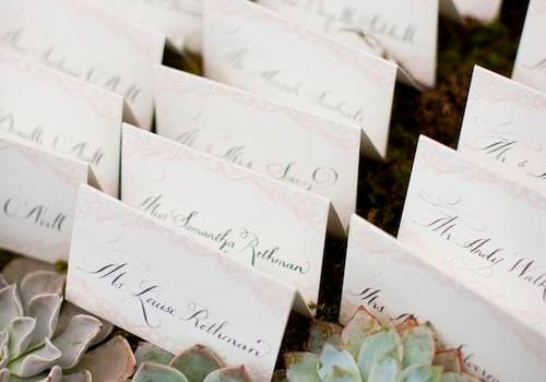 NUMERAR OU NÃO, MESAS PARA OS CONVIDADOS?