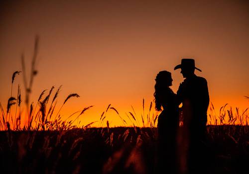 CASAMENTO  de Casamento Fazenda /Por do sol 
